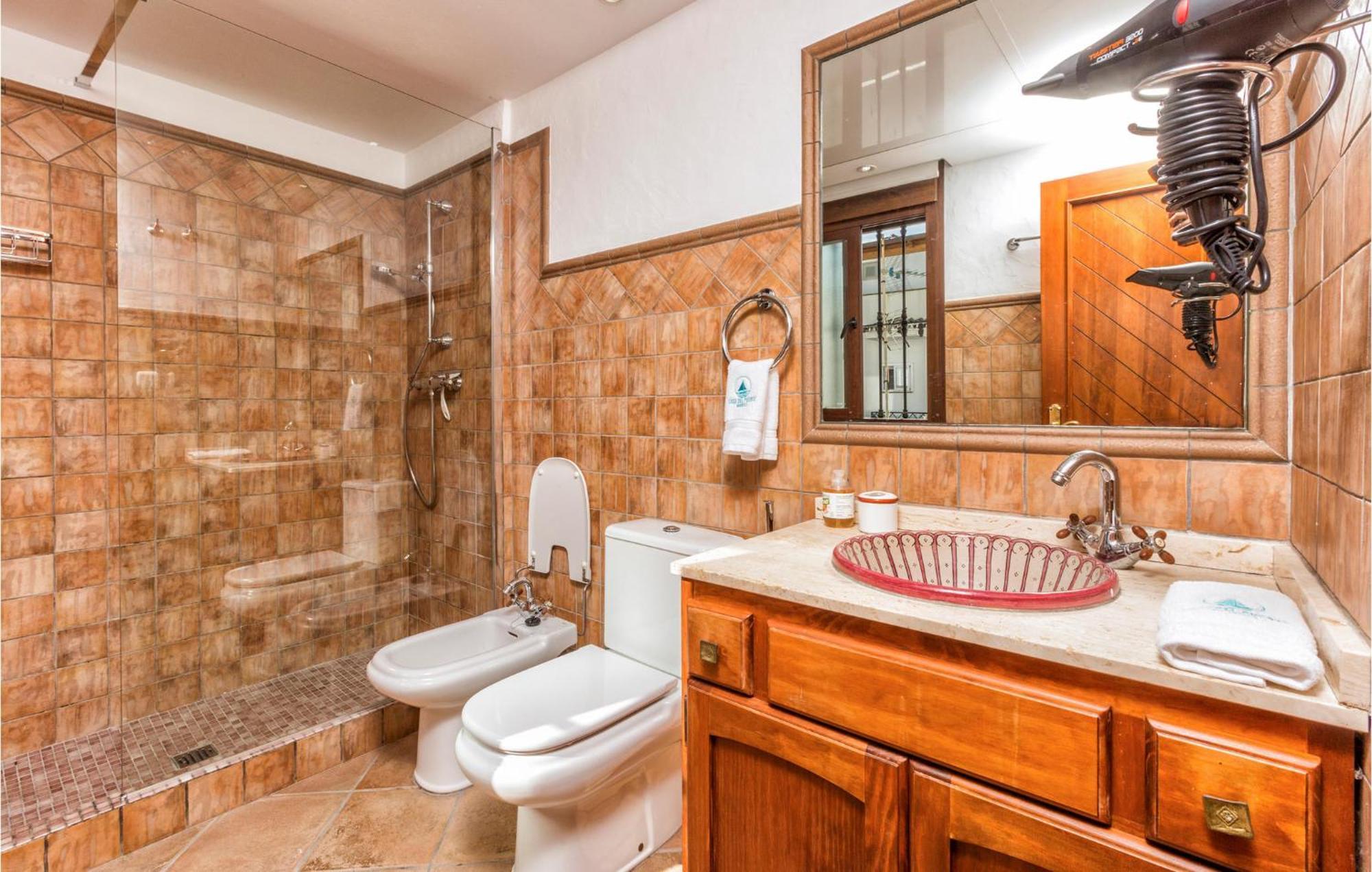 Gorgeous Home In Marbella With Kitchen エクステリア 写真